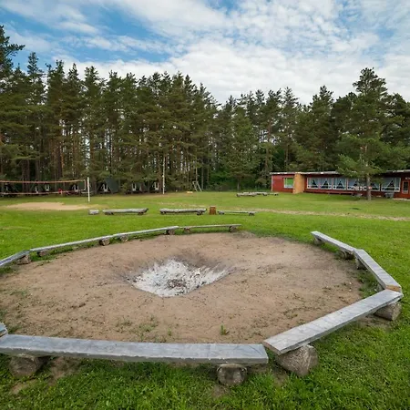 Parque de vacaciones Puhkeküla Toolse